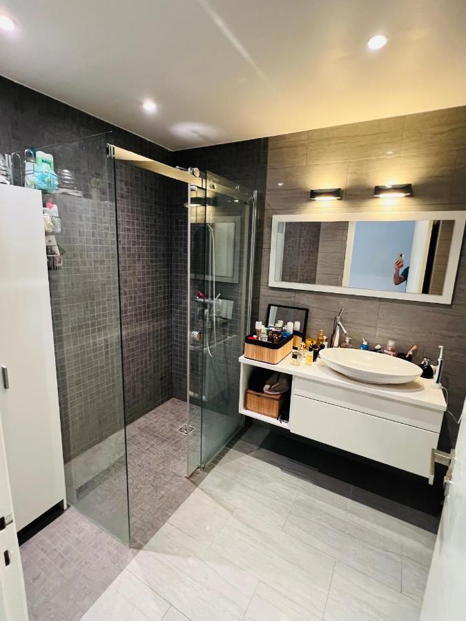 John Homestay Room In Ніцца Екстер'єр фото